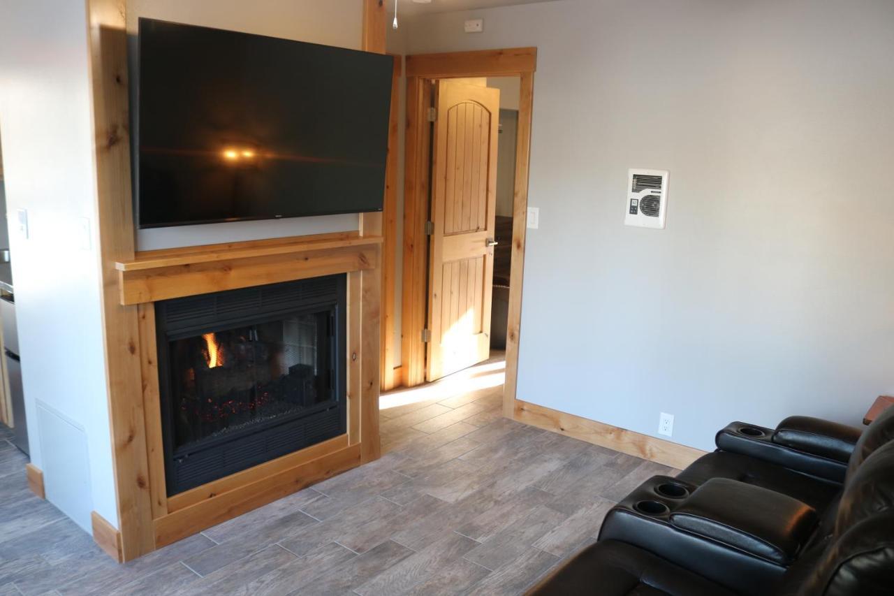 Columbine Inn (Adults Only) Естес Парк Екстериор снимка