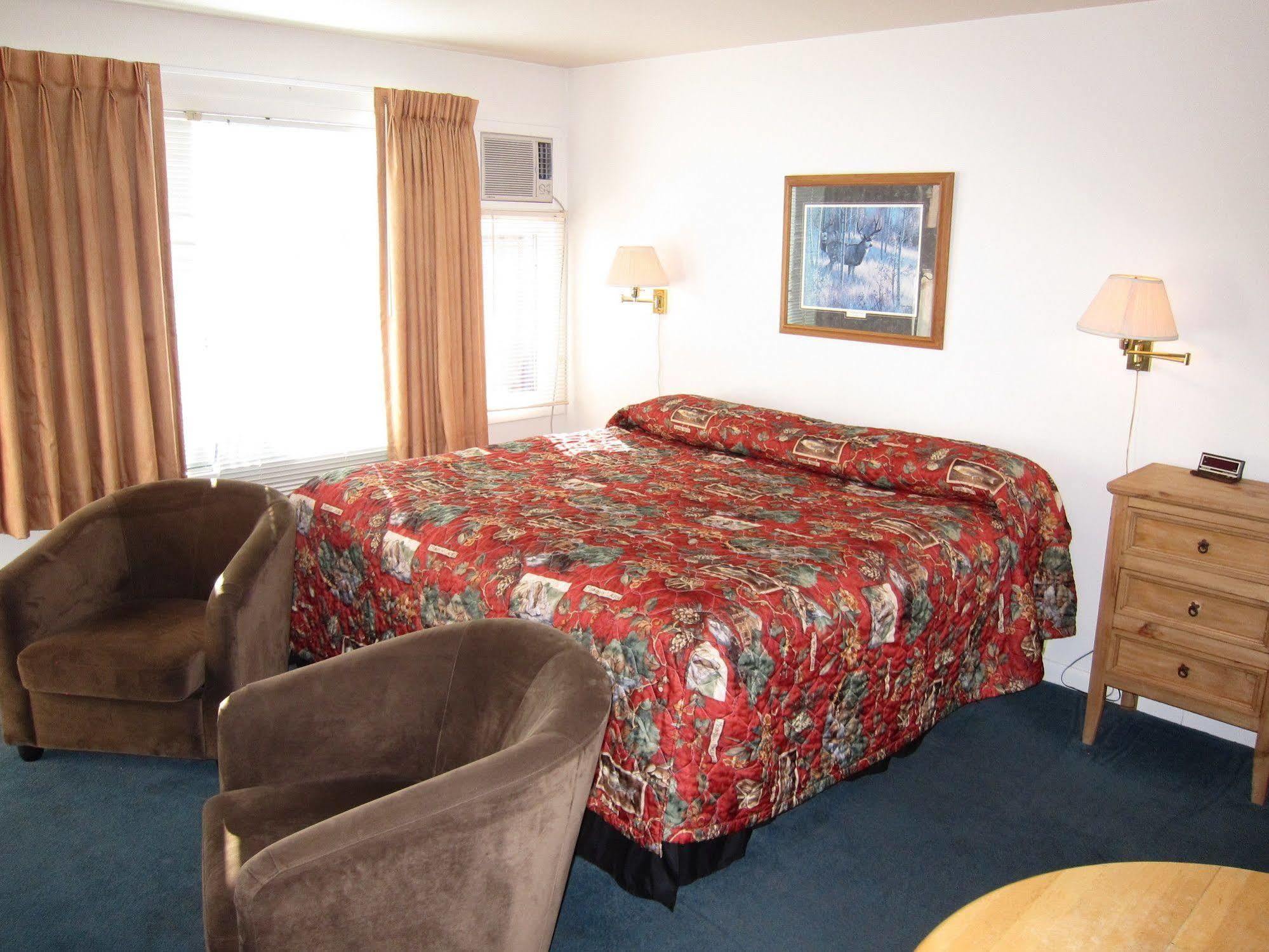 Columbine Inn (Adults Only) Естес Парк Екстериор снимка